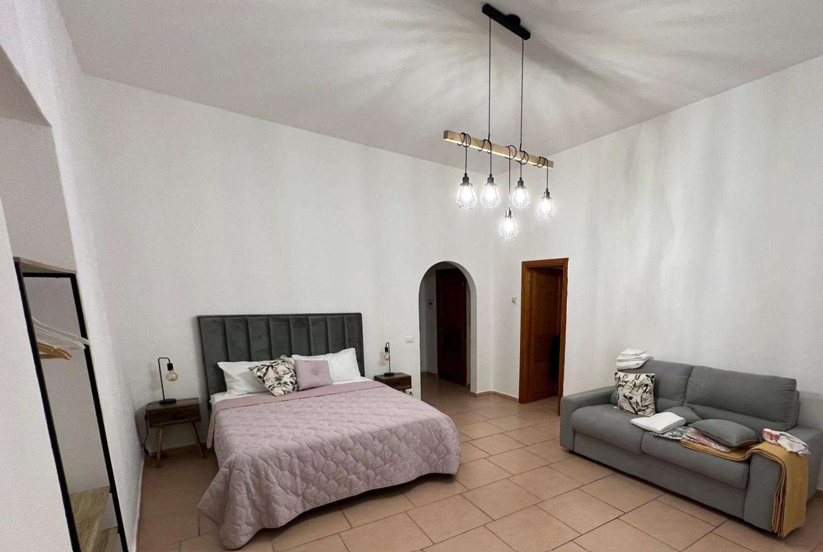 Greta'S Apartment Discesa Delle Capre Palermo Luaran gambar